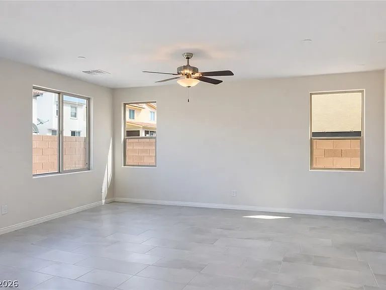 2934 Caxton Grove Dr — Photo 8