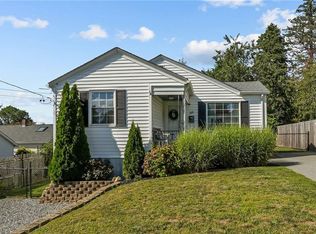 69 Greenfield Ave, North Providence, RI 02911