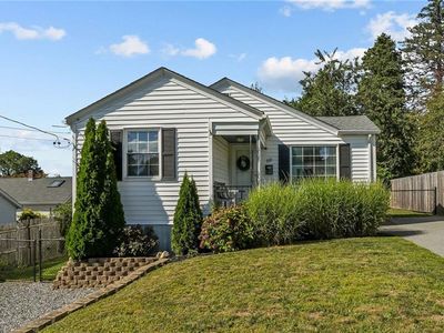 69 Greenfield Ave, North Providence, RI, 02911