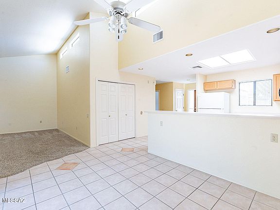 5th image of 211 N Cobalt Dr
