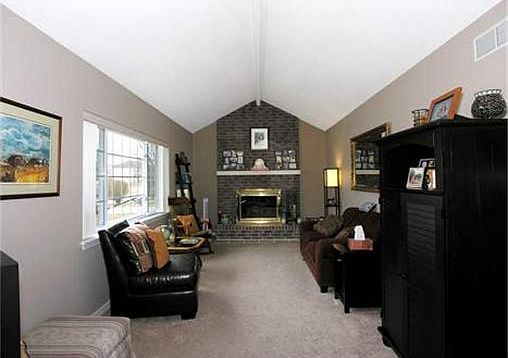 2nd image of 13500 Heritage Dr