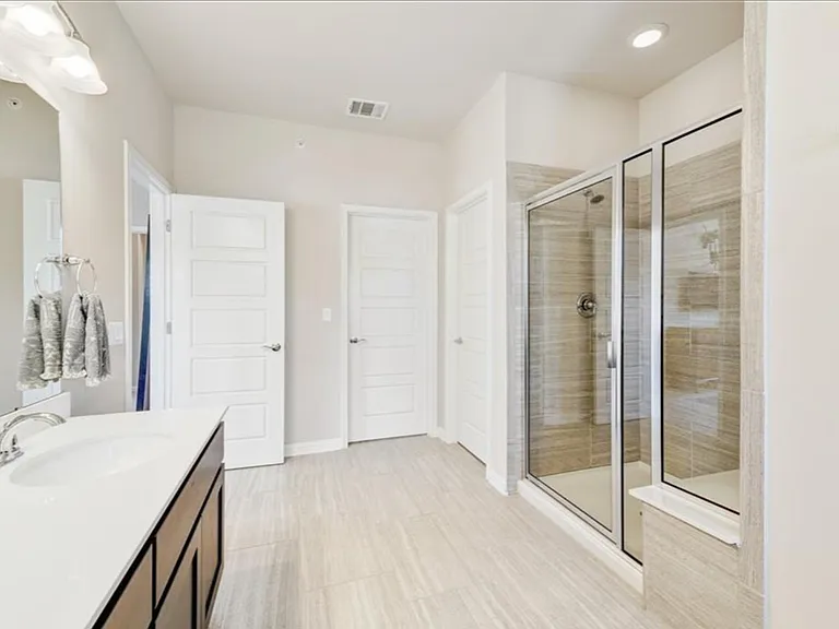 13800 Lyndhurst St #261 — Photo 10