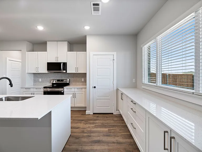 4011 Lecroy Ct — Photo 11