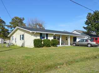 126 Brooks St, Newport, NC 28570