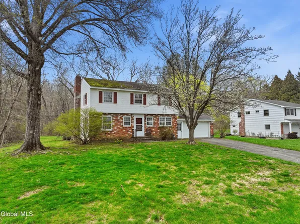 98 W Saint Stephens Lane, Glenville, NY 12302