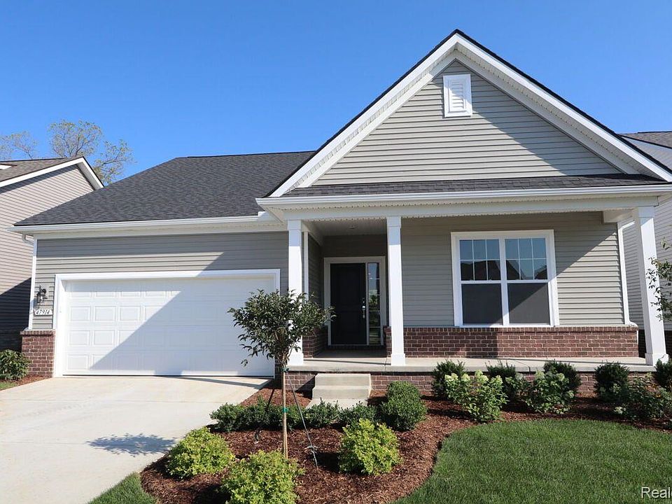 1st image of 47914 Barrington Dr