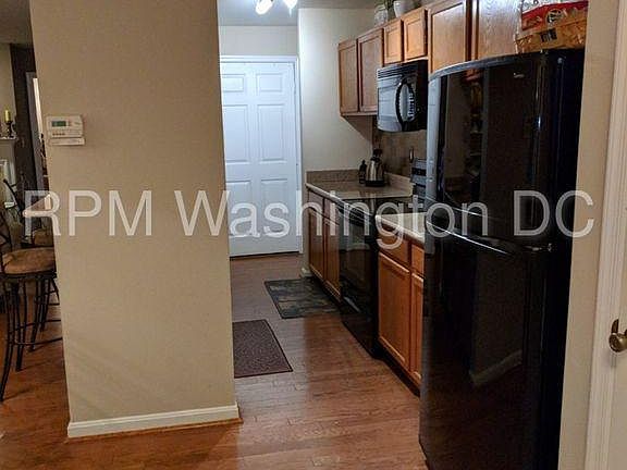 3rd image of 9709 Lake Pointe Ct APT 101