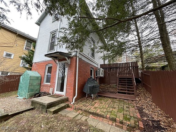4th image of 617 10th St