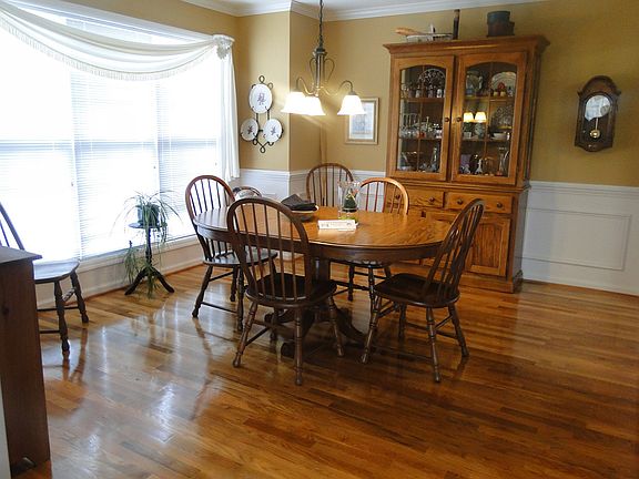 4th image of 3429 Brookstone Dr