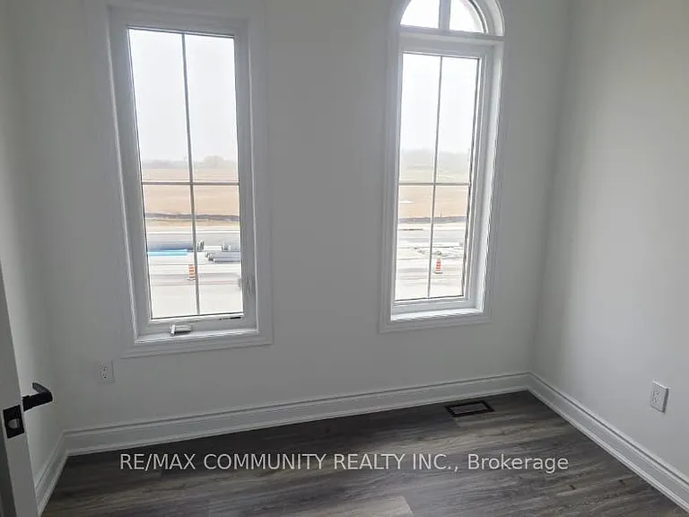 50 Rockman Cres — Photo 28