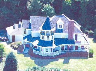 4 Drummers Trl, Old Saybrook, CT 06475