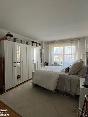 Rented by Brown Harris Stevens | media 4