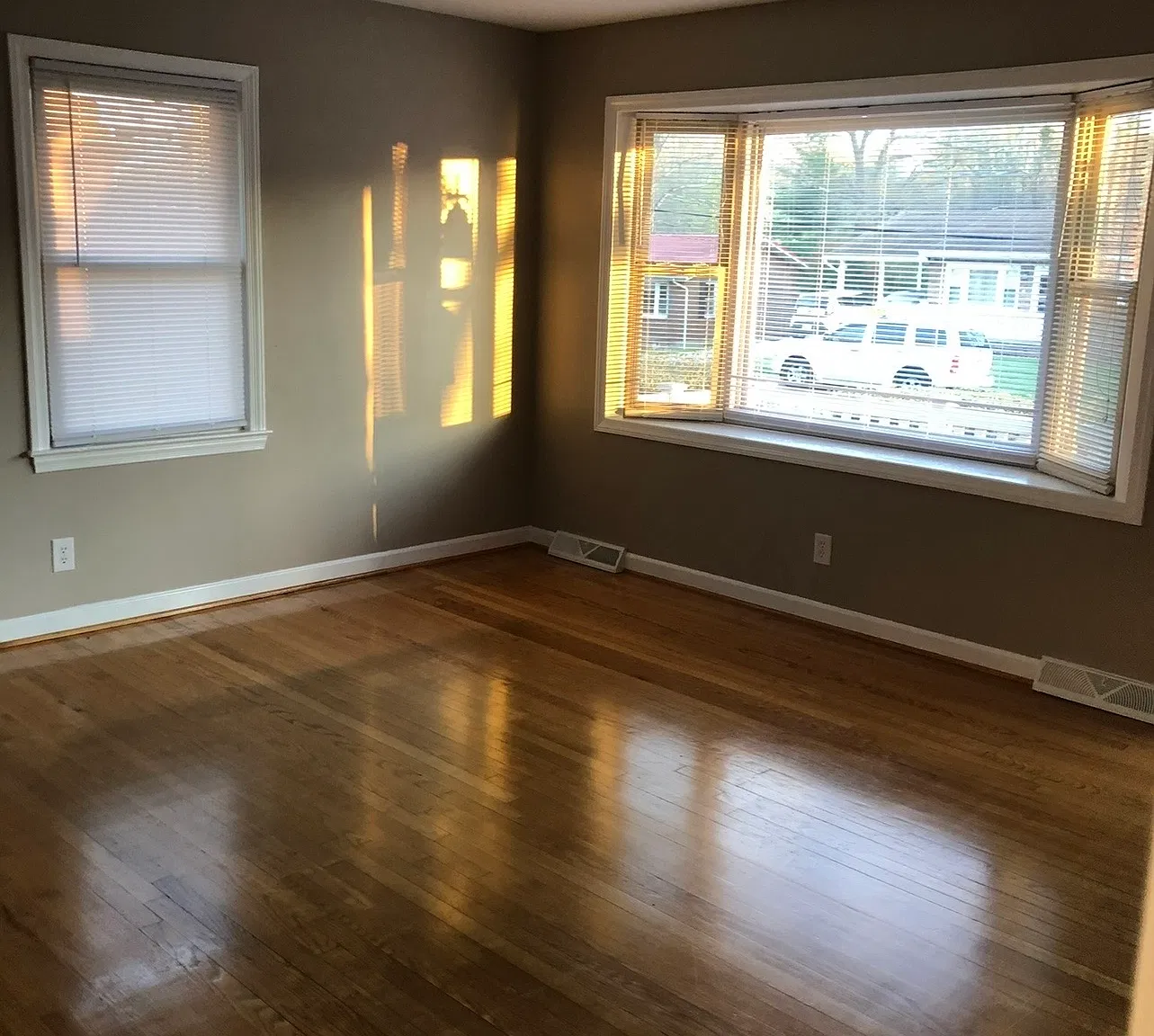 4 bed, 2.5 bath, 1871 sqft, $1,800 — Photo 2