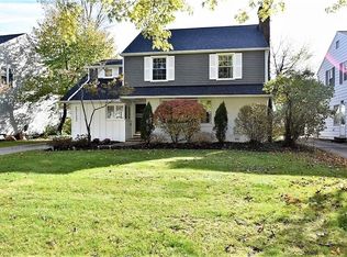 22132 Byron Rd, Shaker Heights, OH 44122