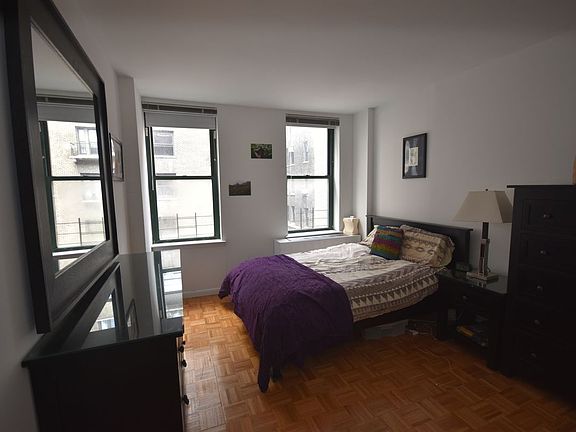 4th image of 2250 Broadway APT 4J