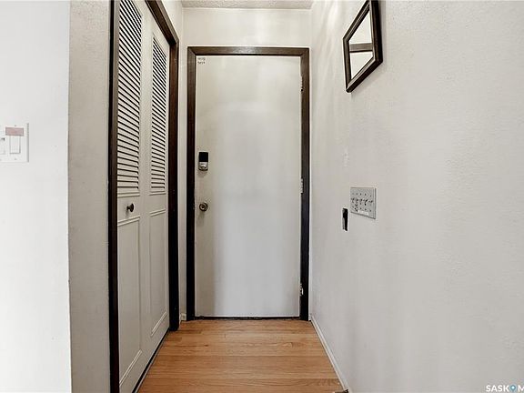 3rd image of 83 FUHRMANN CRESCENT