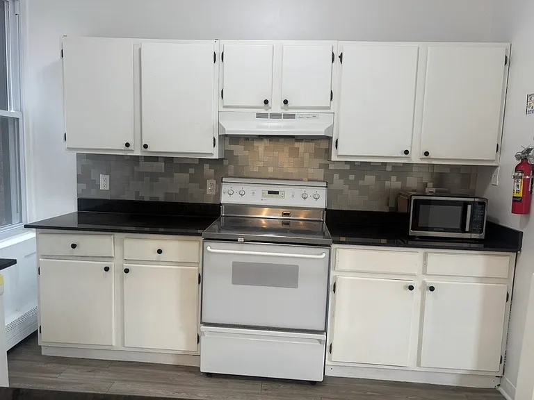 9 Saint Josephs Ter #2B — Photo 8