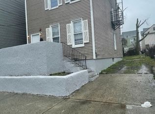 118 Godwin Ave, Paterson, NJ 07501