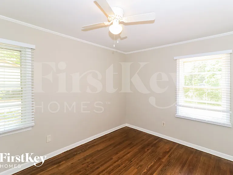 3021 Chaucer Ln — Photo 11