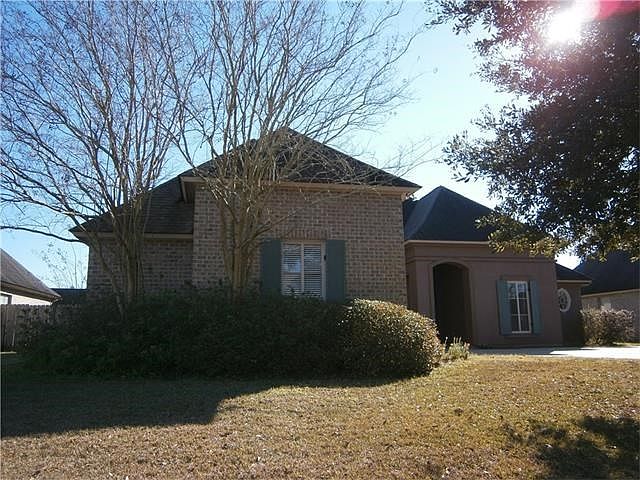 Front Elevation has a grand feeling to it!