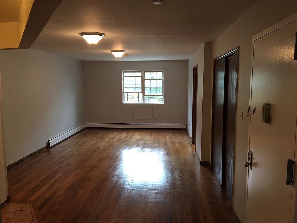 611 Barretto St, Bronx, NY 10474 Zillow