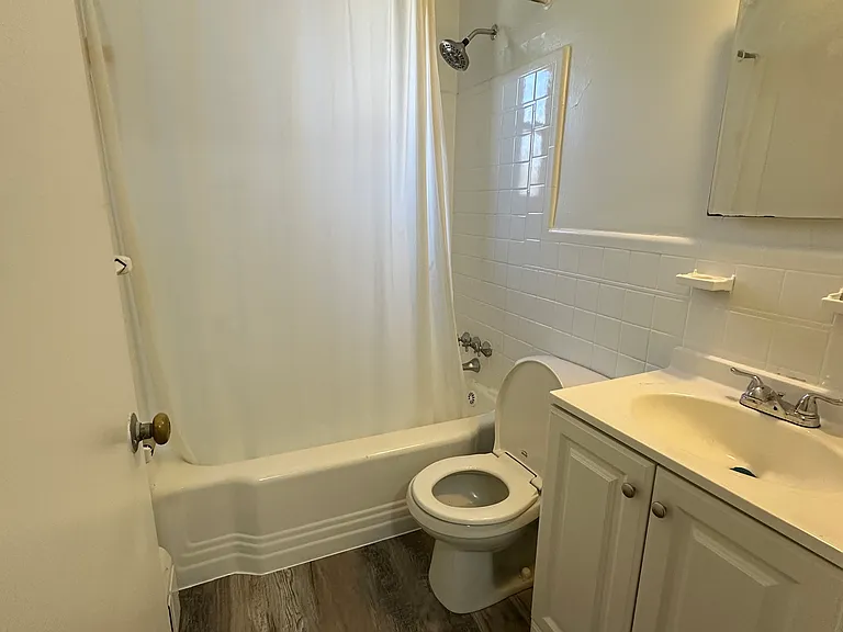 704 Chaney Dr #4 — Photo 15