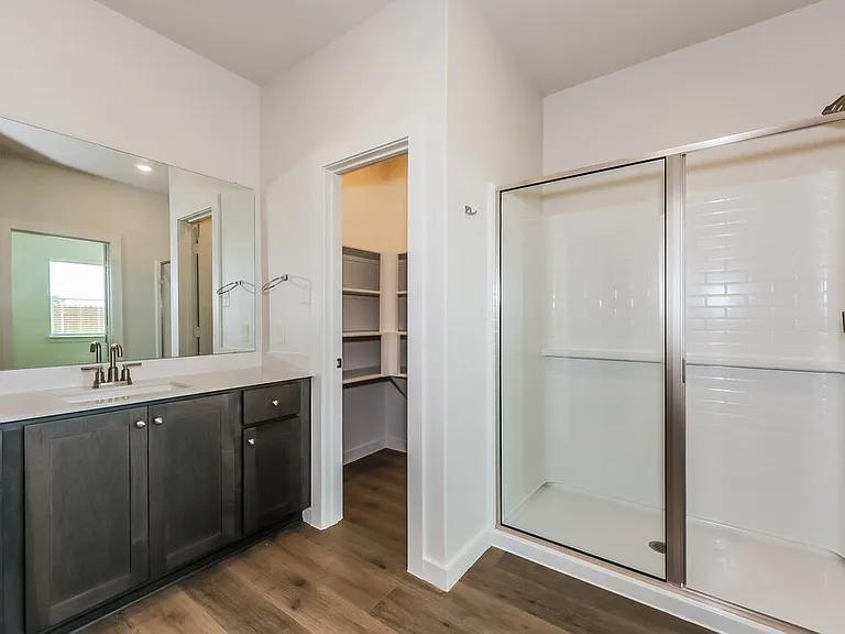 313 Patton Ln — Photo 10
