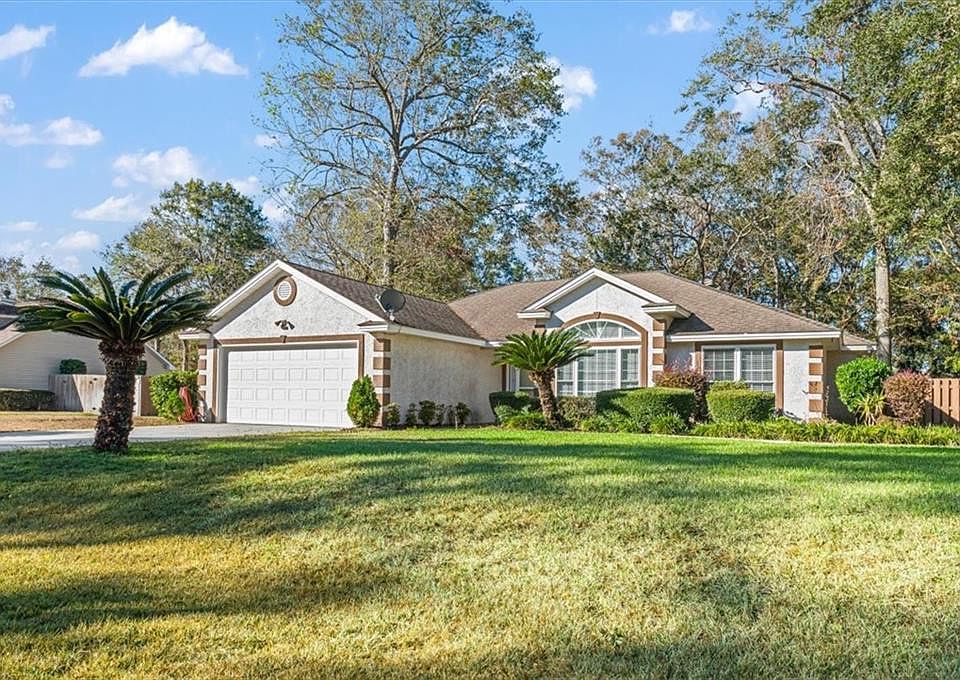 1st image of 174 Baywood Cir
