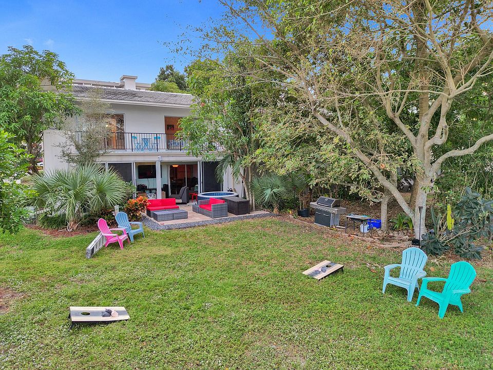 1st image of 3135 N Palm Aire Drive #3135