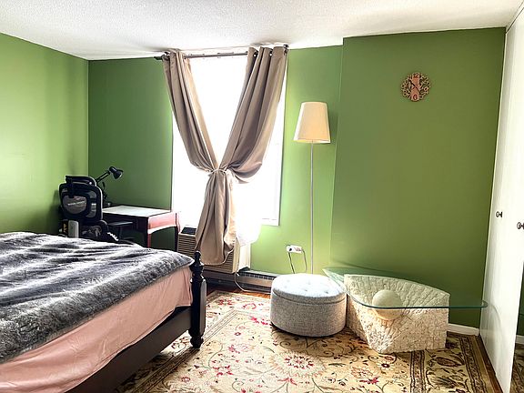 4th image of 1641 3rd Ave APT 8D