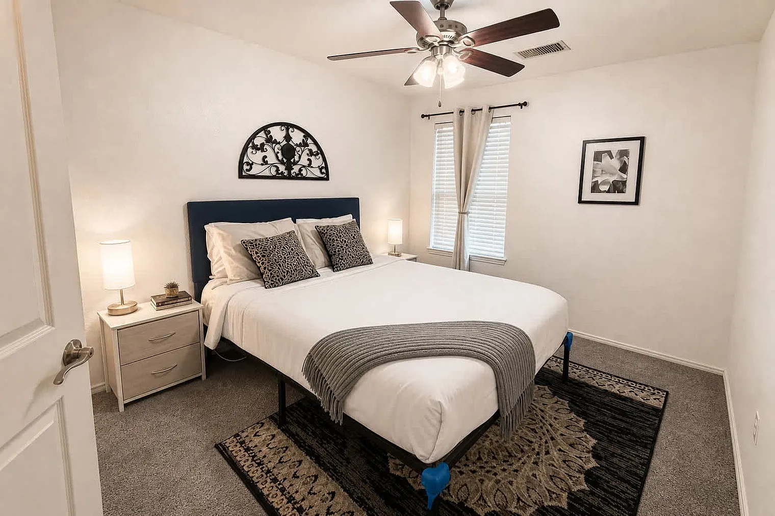 2 bed, 2.0 bath, 8072 sqft, $2,669 — Photo 4