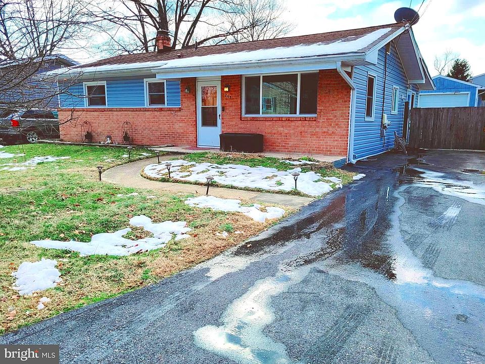 1st image of 205 Baltimore Ave SW