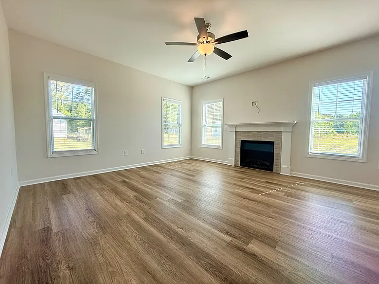 4736 Mastercraft Ct — Photo 10