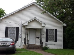 2017 S 8th St, Waco, TX 76706