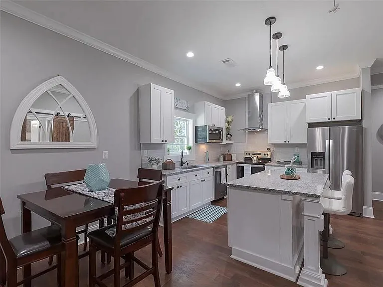 1569 Jonesboro Rd SE — Photo 8