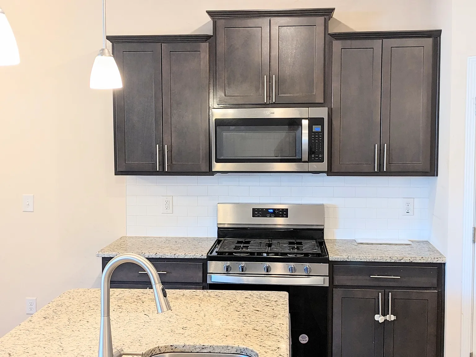 124 Bison Park Dr — Photo 2