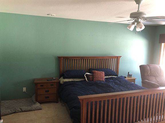 5th image of 419 Brewster Ct