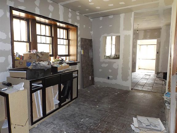 5th image of 1716 Frances Ave