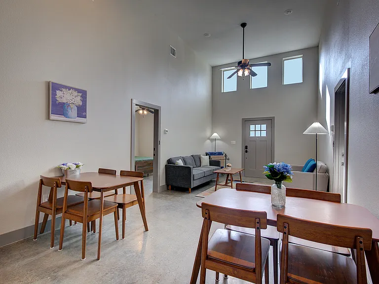 604 Maple St #2 — Photo 27