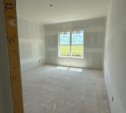 5th image of 9942 Jack Pine Ln