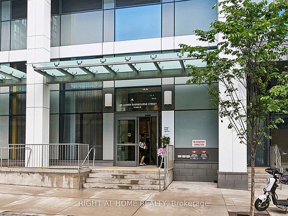 3rd image of 135 Lower Sherbourne St #2328