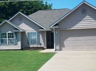 705 NE 5th St, Wagoner, OK 74467