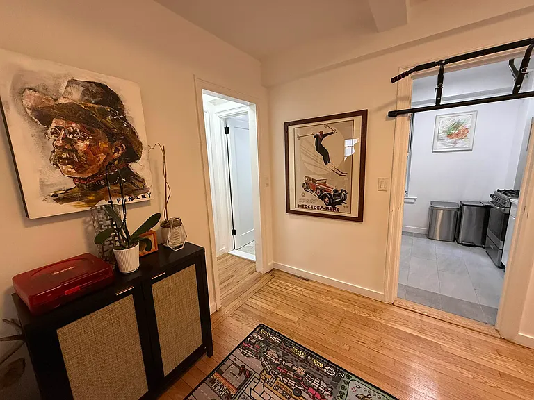 31 E 12th St #5A — Photo 5
