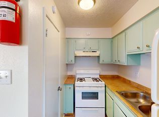 Renvoated & Move-in Ready 1 Bedroom Apartment In Edgecrest - Near UNM, Albuquerque, NM 87106