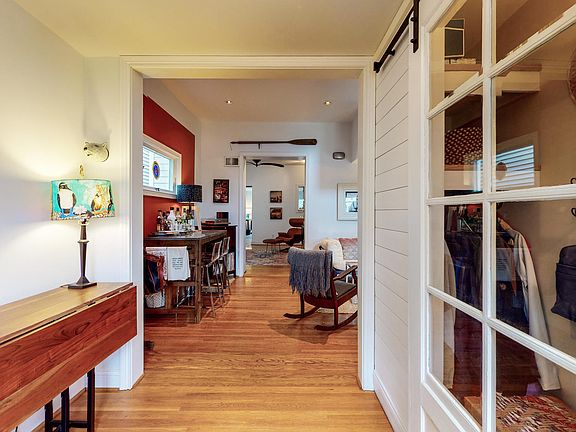 3rd image of 2029 Alta Ave