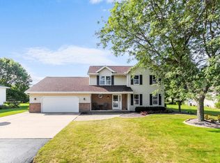 W2529 Frontier Dr, Appleton, WI 54915