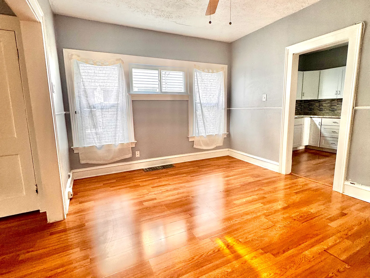 17475 Woodford Ave — Photo 3