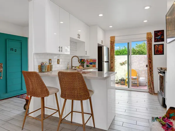 1527 Spyglass Plz, Palm Springs, CA 92264