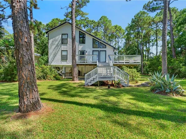 230 Chenault Ave, Dauphin Island, AL 36528