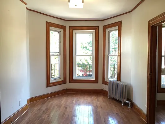 Rented by Oxford Property Group | media 2